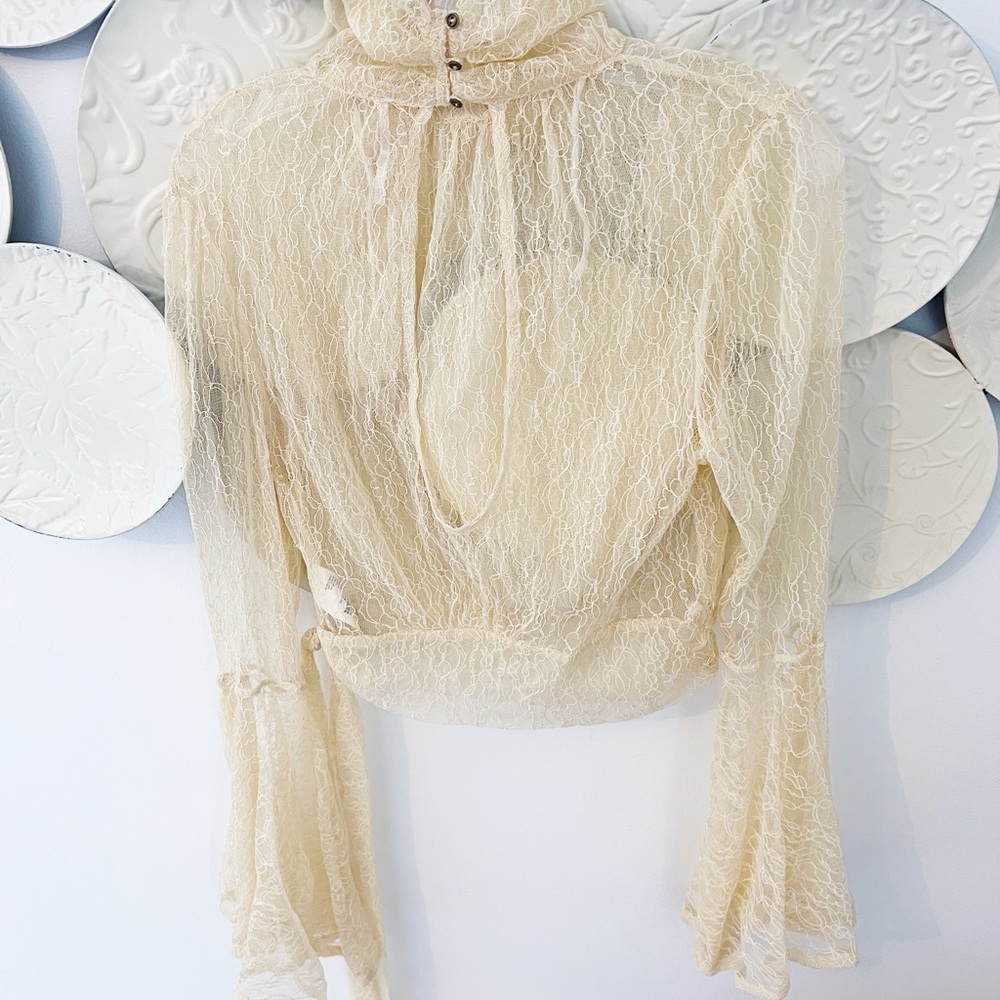Small Free People Lace Bell Sleeve Blouse - Picture 6 of 7